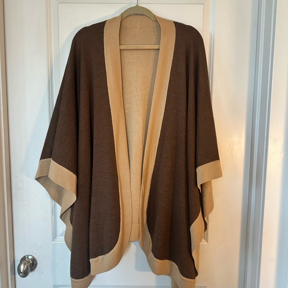 Lord & Taylor Italian Merino Wool 2 Tone Brown & Tan Poncho/Cape/Wrap/Shawl, OS - Picture 8 of 10